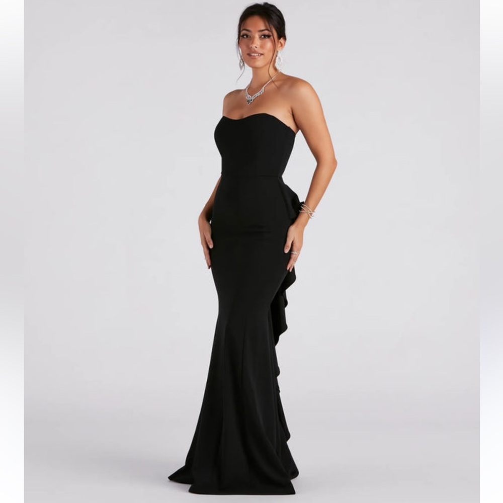 Windsor Elegant Black Strapless Ruffled Mermaid Dress size XS